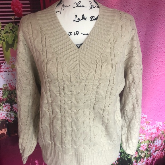 Cable knit sweater khaki beige womens v-neck long sleeve. NEW NWT - Picture 5 of 11
